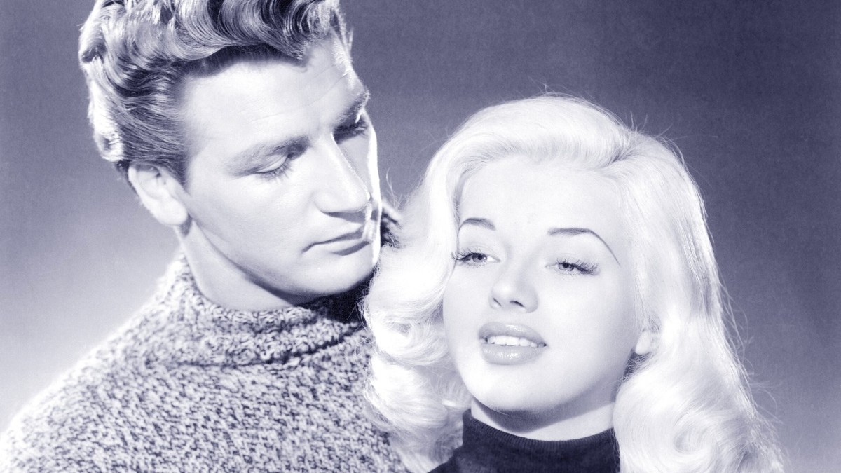 Sam and Sonia in A Kid for Two Farthings.