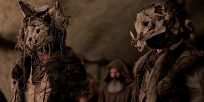 Two villains in a cave in Wrong Turn.