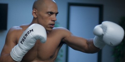 Derek sparring in his dressing room in Heavyweight.