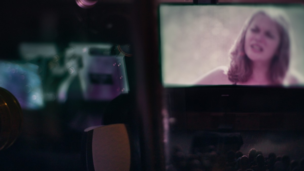 The Texas Chain Saw Massacre showing on an old TV set.